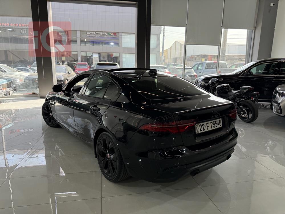 Jaguar XE